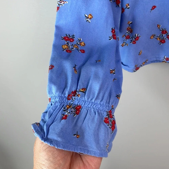 H&M Floral Patterned Viscose Button Back Blouse Corleone Blue Round Neck Size  2 - Picture 5 of 13